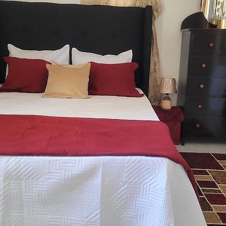Morgan'S Cozy Apartment Kota Belize Bagian luar foto